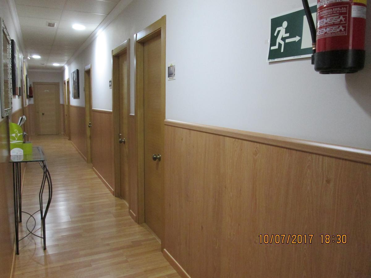 Hostal Banderas Fuensanta de Martos Exterior photo